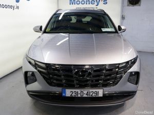 Hyundai Tucson EXECUTIVE PLUS 1.6L DIESEL SUV - Image 2