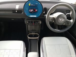 Mini Cooper Cooper Classic Auto - Image 4