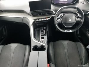Peugeot 5008 1.2 Hybrid 136bhp E-DCS6 GT - Image 4