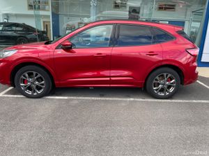 Ford Kuga 2022 - Image 3