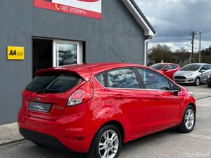 2015 Ford Fiesta ZETEC 1.25 - Image 4