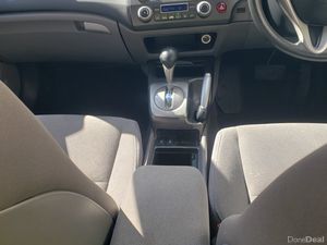 Honda Civic 2008 hybrid - Image 4