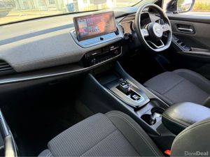 Nissan Qashqai HYBRID SV Cold Pack Heated Seats - Image 3
