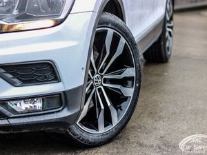 2018 VOLKSWAGEN TIGUAN COMFORTLINE PAN ROOF - Image 2