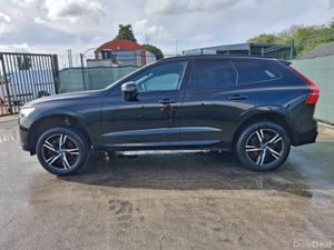 212 Volvo XC60 B4 R Design Automatic - Image 4