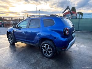 201 Dacia Duster Light Side Damage - Image 4