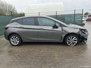 2019 Opel Astra 1.6 Diesel - Image 4