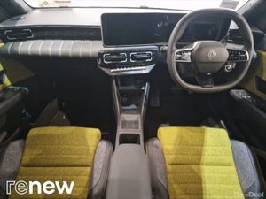 Renault 5 E-Tech Iconic 52kWh - Image 3