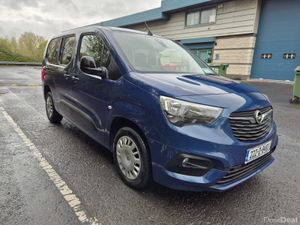 OPEL COMBO / 2022 / 1.5 DIESEL / AUTO / WAV - Image 3