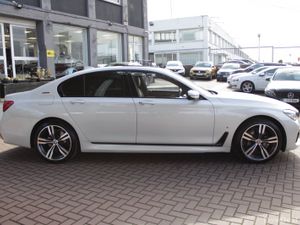 2019 BMW 7-SERIES 740E 5DR SALOON AUTO - Image 3