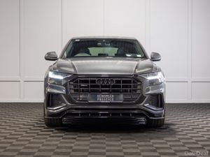 212 Audi Q8 55 TFSIe S-Line Quattro - Image 2