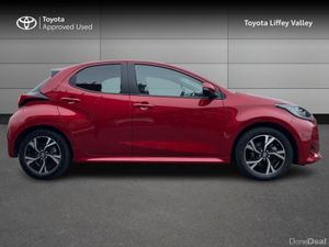 Toyota Yaris YARIS HYBRID 1.5 L-SPORT - Image 3