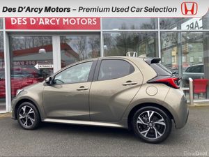 Toyota Yaris DESIGN HEV CVT IMMACULATE CONDITION - Image 4