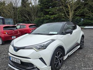 Toyota C-HR 2018 Hybrid Auto Leather Heated Seats - Image 4