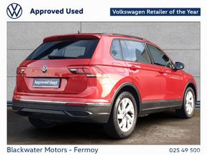 Volkswagen Tiguan 2.0TDI 122BHP LIFE WITH REAR VIE - Image 4