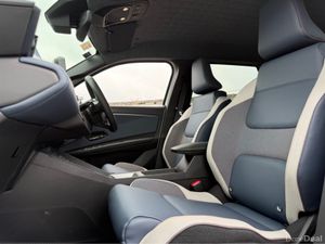 Nissan Micra 52 kWh EVOLVE - Image 3