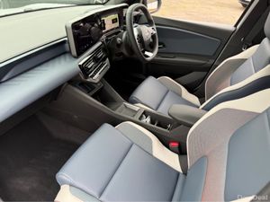 Nissan Micra 52 kWh EVOLVE - Image 4