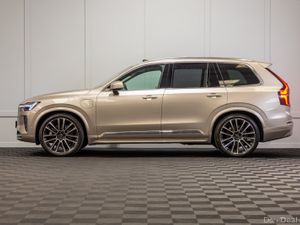 2025 Volvo XC90 T8 Ultra Bright Theme - Image 3