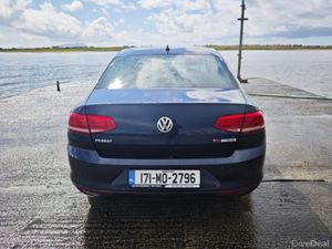 Volkswagen Passat 1.6 TDI SE Business BMT 120PS 4D - Image 4