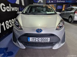 Toyota Aqua 4***REAR CAMERA, APPLE CARPLAY, ANDROI - Image 3