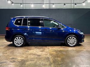Volkswagen Touran TSI HIGH LINE - 7 SEATER - HEATE - Image 3