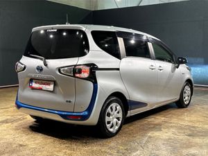 Toyota Sienta 1.5 HYBRID AUTOMATIC - G EDITION - 7 - Image 4