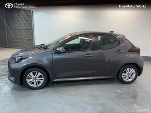 Toyota Yaris 1.0 LUNA 4DR - Image 2