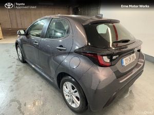 Toyota Yaris 1.0 LUNA 4DR - Image 3