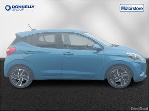 Hyundai i10 Hatchback Premium - Image 3