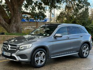 2016 Mercedes-Benz GLC..4 MATIC..PAN ROOF..2 KEYS - Image 3