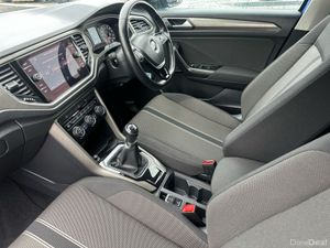 Volkswagen T-Roc DESIGN 2.0TDI 115HP MANUAL - Image 3
