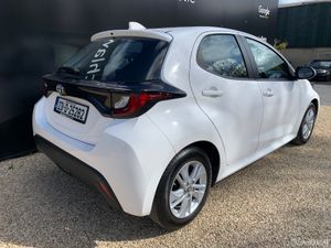2023 TOYOTA YARIS 1.0 LUNA 5DR - Image 3