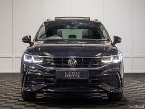 2024 Volkswagen Tiguan R-Line Black Edition - Image 2