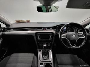 Volkswagen Passat 1.5 TSI 150HP Business - Image 4