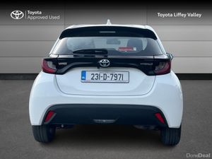 Toyota Yaris 1.5 HYBRID LUNA 4DR AUTO - Image 4