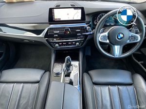 BMW 5-Series 520i M Sport Saloon - Image 4