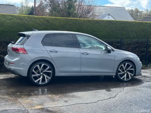 22Volkswagen Golf 1.5 tsi life - Image 4