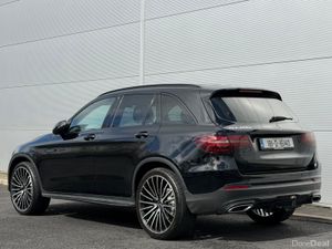 Mercedes-Benz GLC250d Night Pack AMG - Image 4