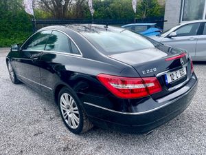 12 Mercedes-Benz E220 CDI Coupe Auto - Image 3