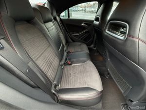 Mercedes-Benz CLA 162 // LOW MILAGE // CARPLAY AND - Image 3