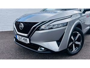 Nissan Qashqai AUTOMATIC WITH VERY LOW MILEAGE 1.3 - Image 2