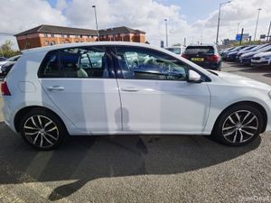 VOLKSWAGEN GOLF 1.4TSI HIGHLINE AUTOMATIC - Image 4