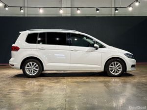Volkswagen Touran TDI COMFORT LINE - FACTORY ALLOY - Image 3