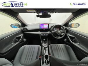 Toyota Yaris X ULTRA LOW MILEAGE, Reversing camera - Image 2