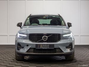 222 Volvo XC40 T4 Plus - Image 2