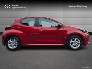 Toyota Yaris 1.5 HYBRID LUNA 4DR AUTO - Image 3