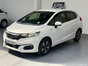 2018!Honda JAZZ/Fit 1.5 Hybrid Automatic - Image 4