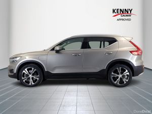 Volvo XC40 T5 PHEV INSCRIPTION 5DR A AUTO - Image 4