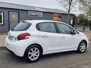 2018 PEUGEOT 208 1.2L NCT&TAXED €8,990 - Image 2