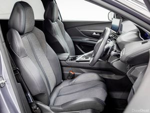Peugeot 5008 Allure 1.5 Diesel Auto 130HP - 7 Seat - Image 3